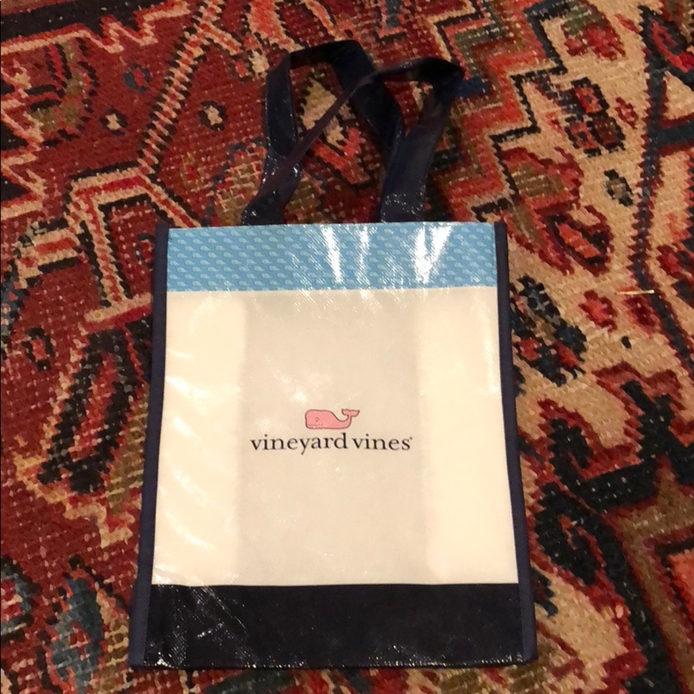 Small Vineyard Vines Bag